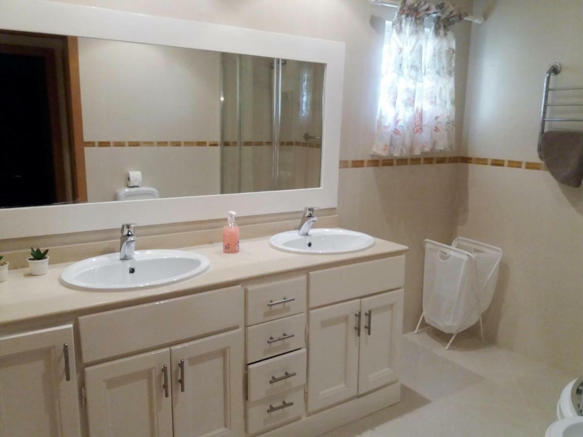 Apartment Coelha Beach - Pool - Free Wi-Fi - Air Con Albufeira Exterior photo